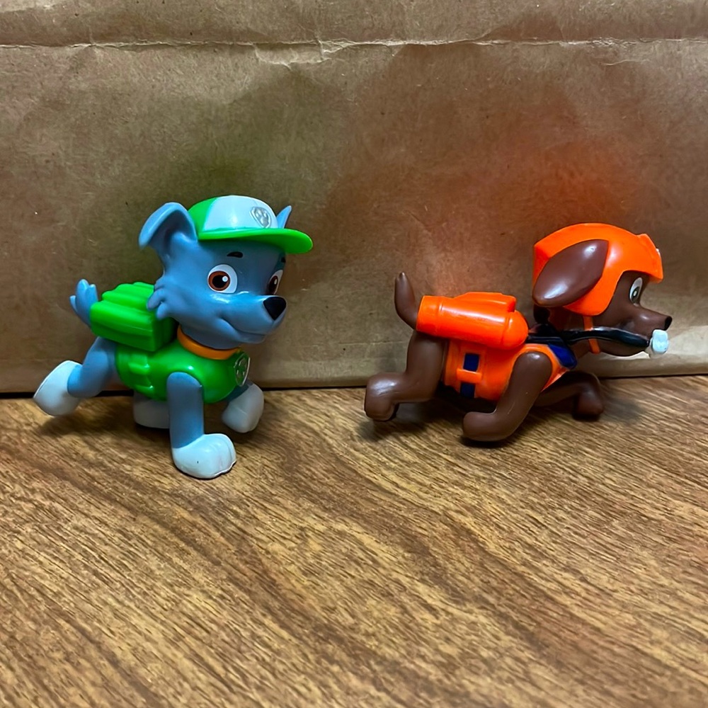 Paw Patrol Zuma and Rocky figures